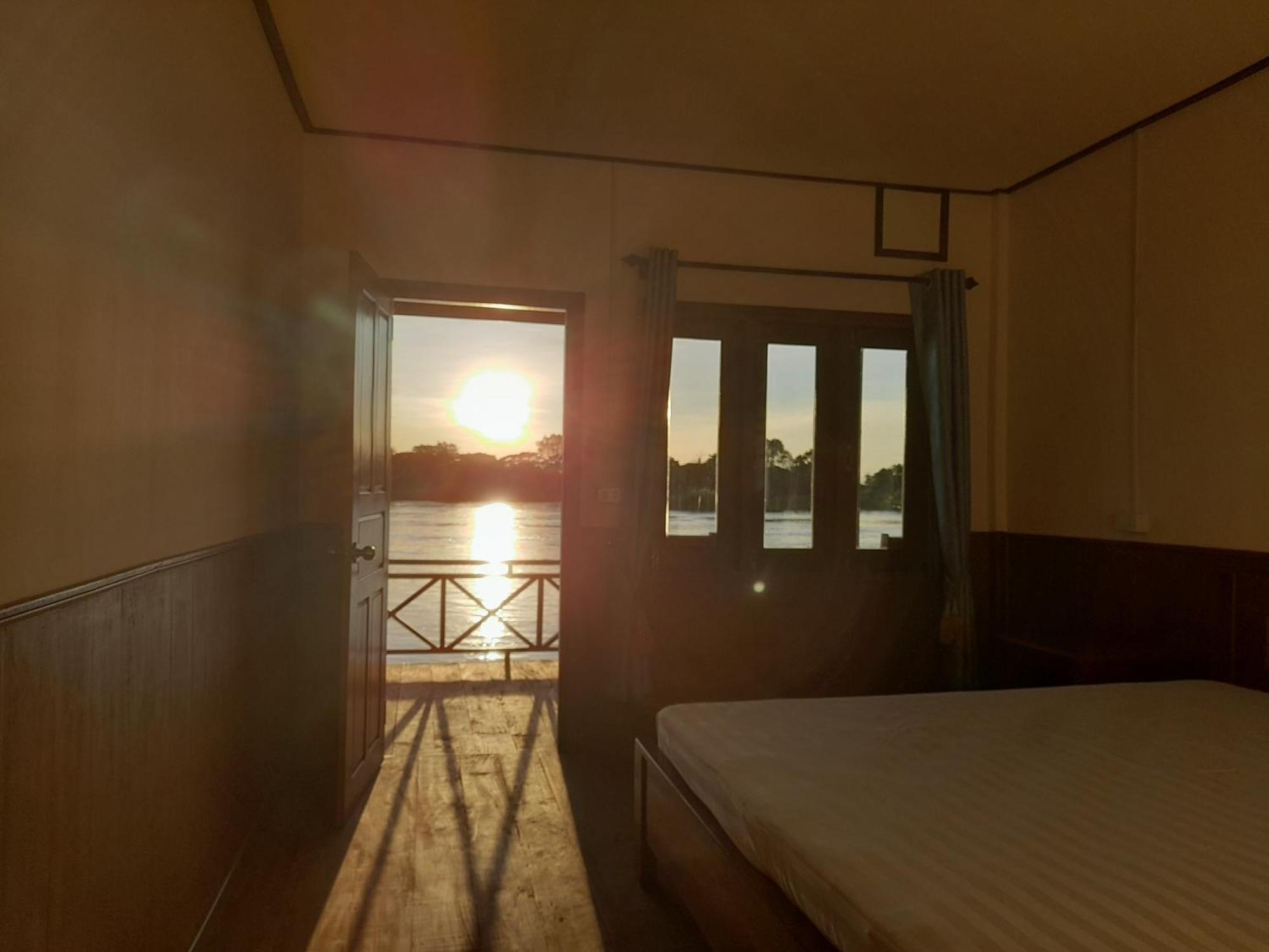 Dondet Vixay Sunset And River View Ban Dondét Εξωτερικό φωτογραφία