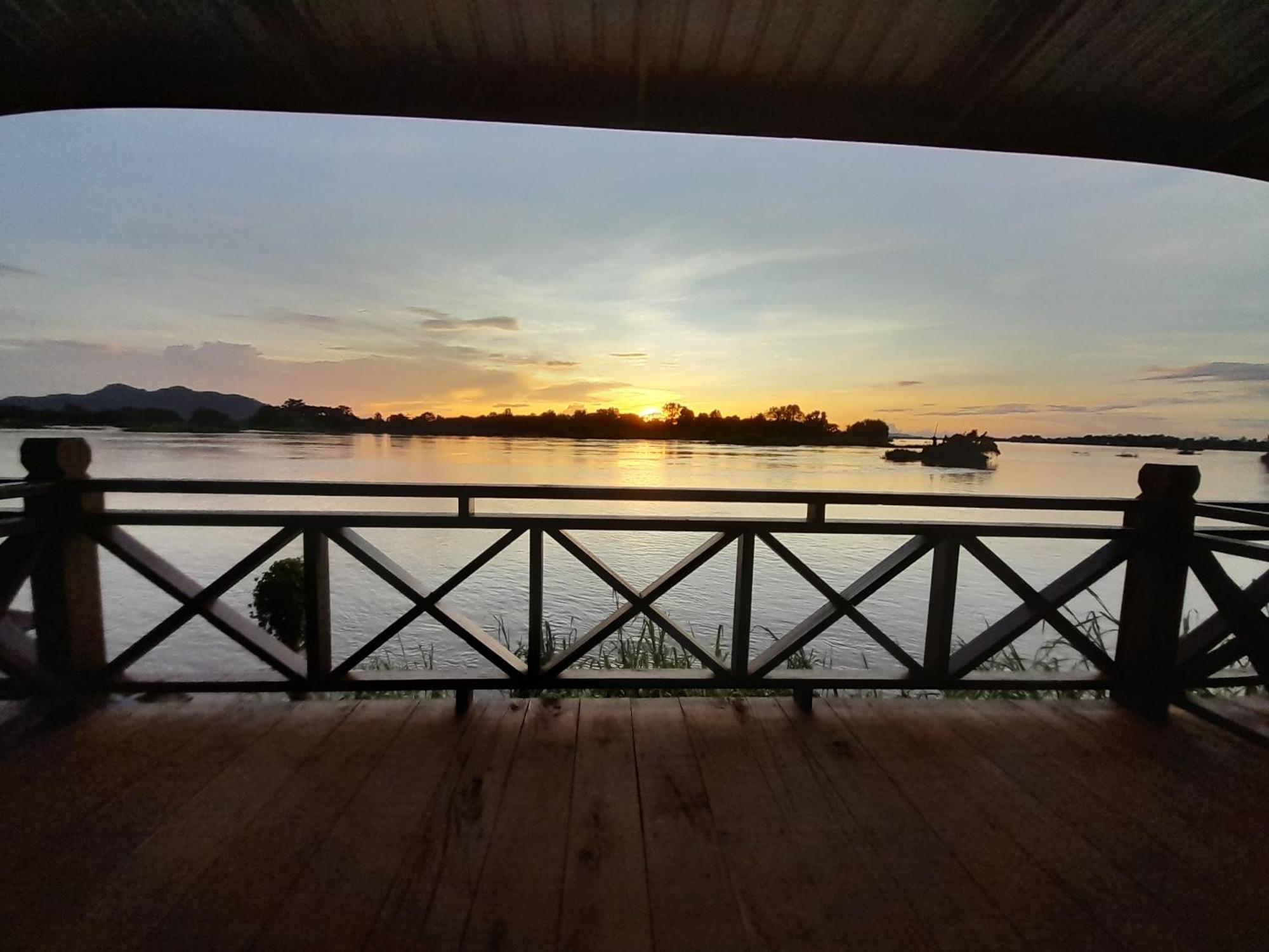 Dondet Vixay Sunset And River View Ban Dondét Εξωτερικό φωτογραφία