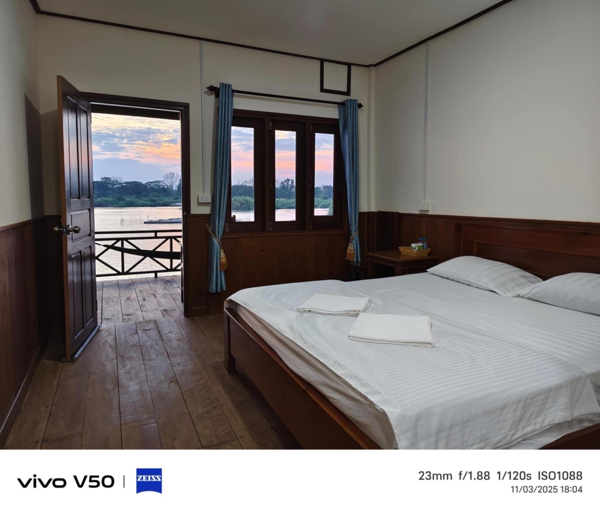 Dondet Vixay Sunset And River View Ban Dondét Εξωτερικό φωτογραφία